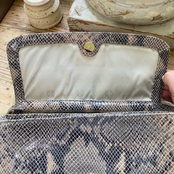 Authentic Tory Burch Python Print Leather Crossbody Handbag - Picture 8 of 16